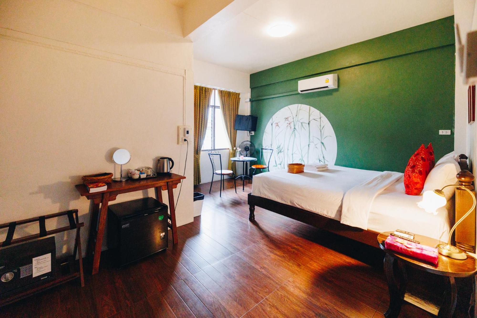 Sleeper House 2*